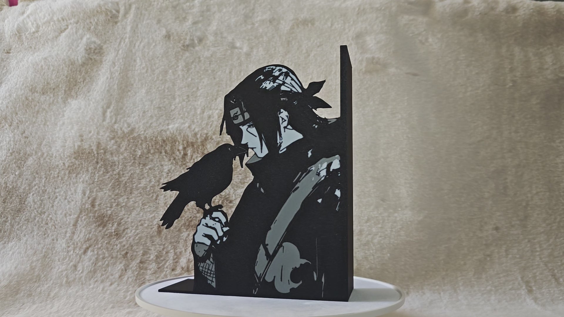 Sujetalibros Itachi / Naruto